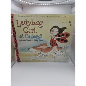 Ladybug Girl At the Beach - Hardcover By soman -‎ GOOD